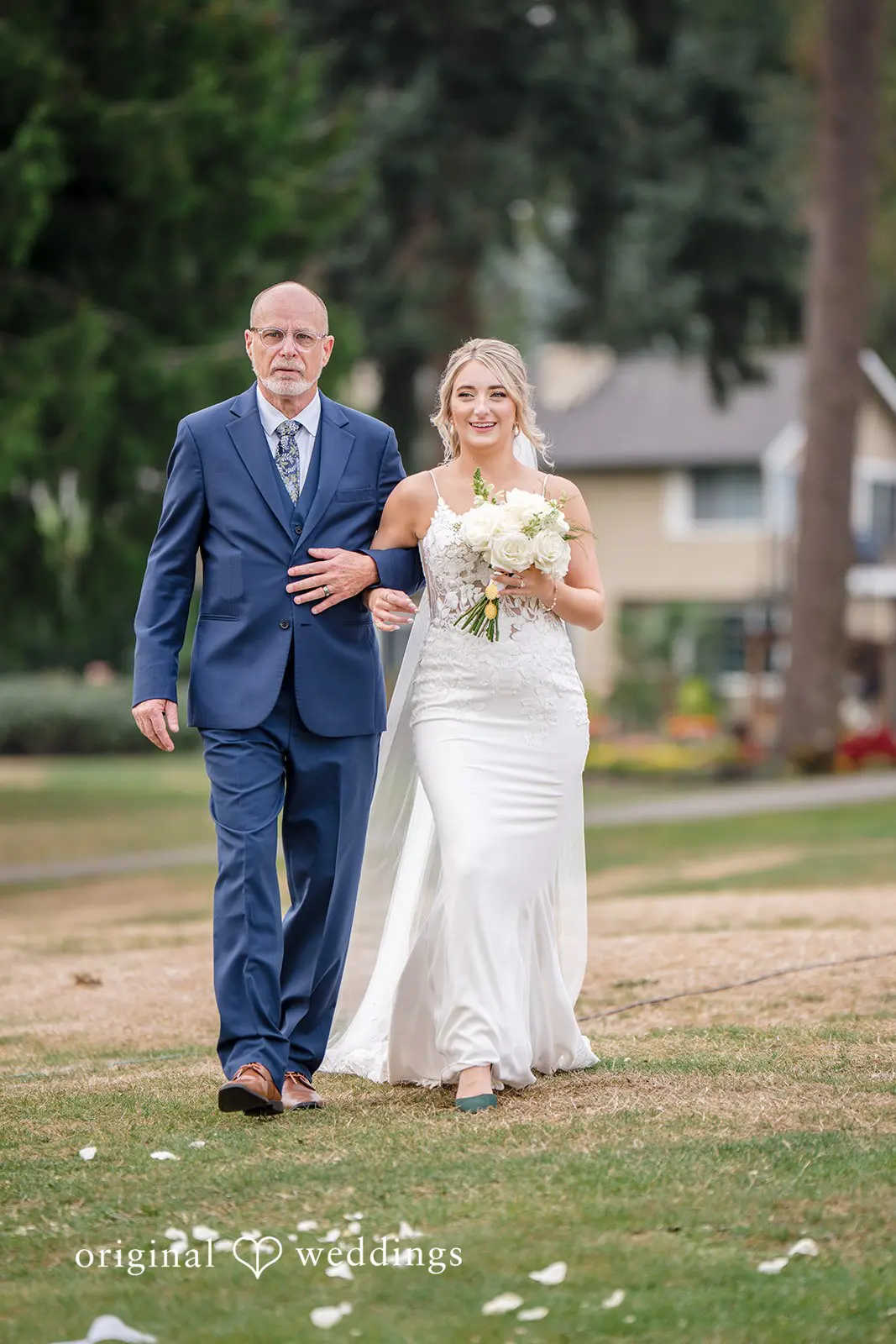 Island Lodge by Al Lago Wedding // Paige & Mike -