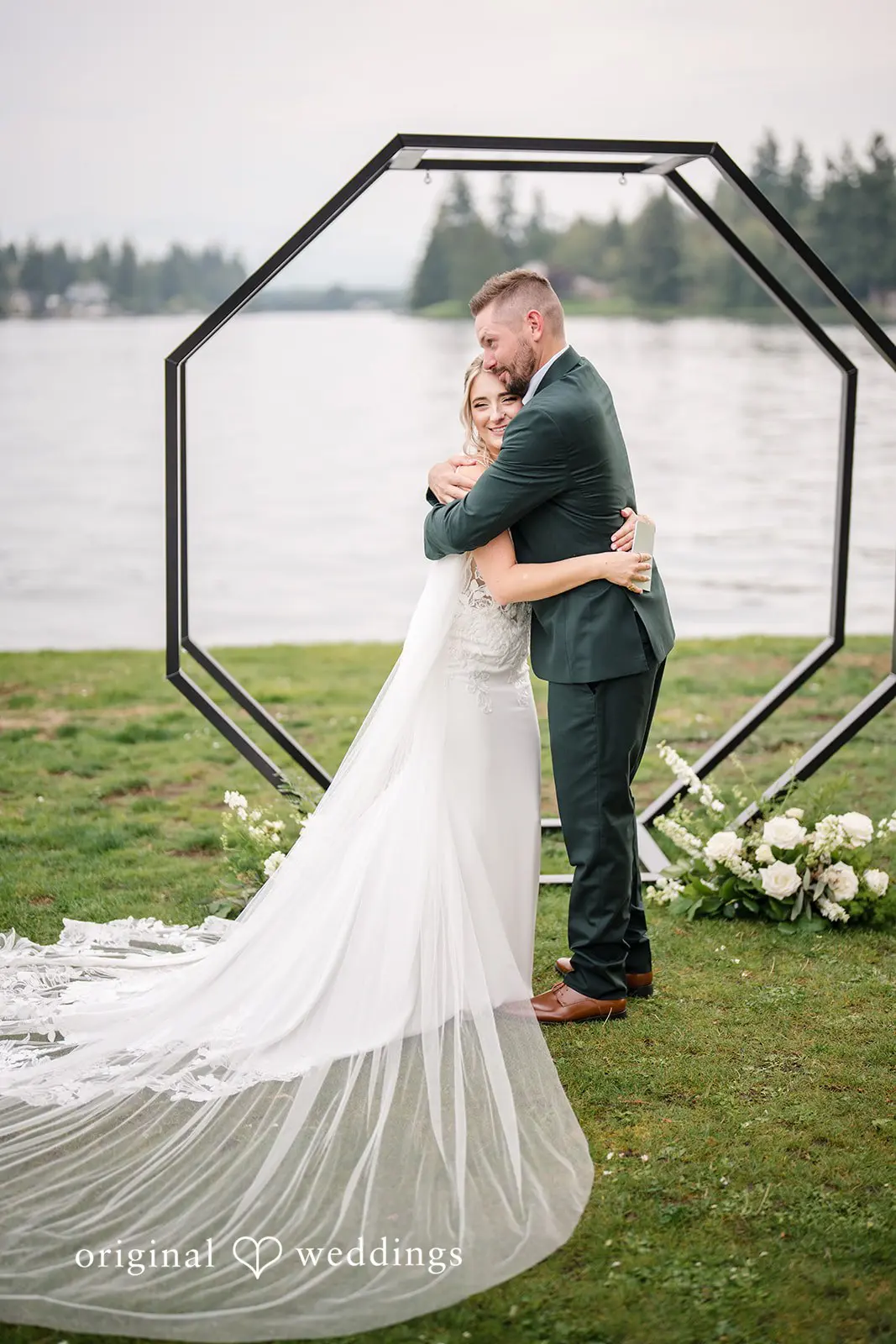 Island Lodge by Al Lago Wedding // Paige & Mike -