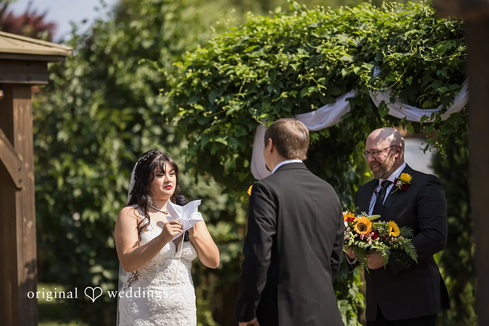 Melissa + Paul Knoll Crest Gardens Wedding // Melissa & Paul -