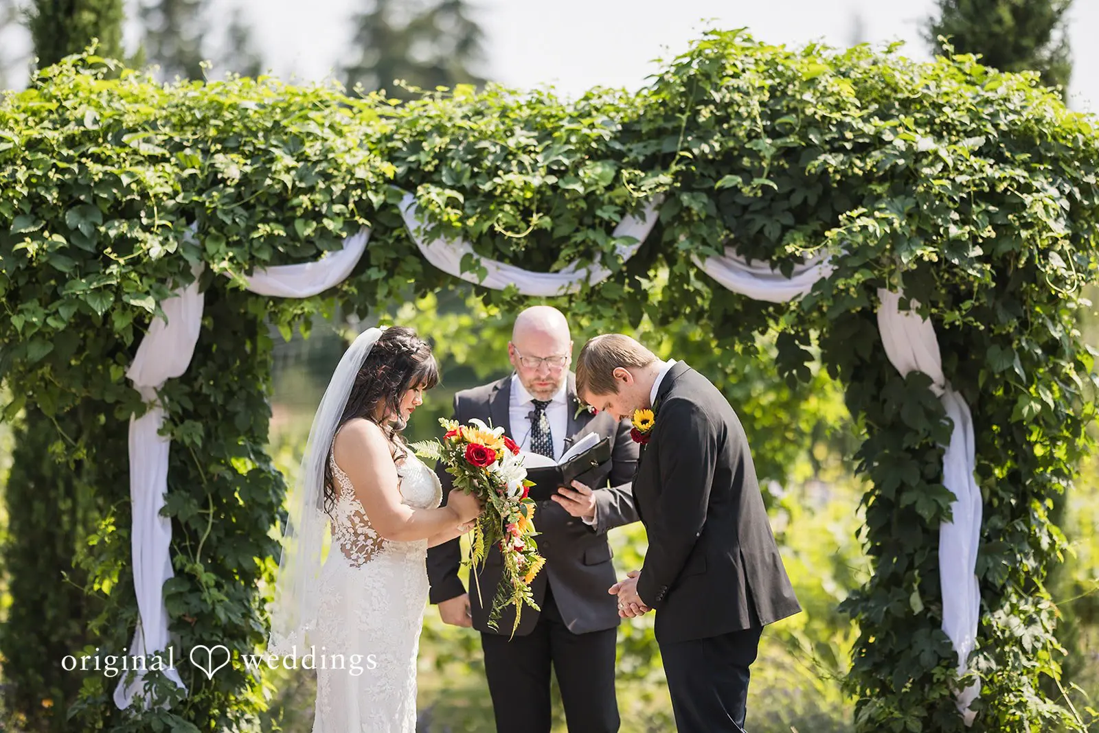 Melissa + Paul Knoll Crest Gardens Wedding // Melissa & Paul -