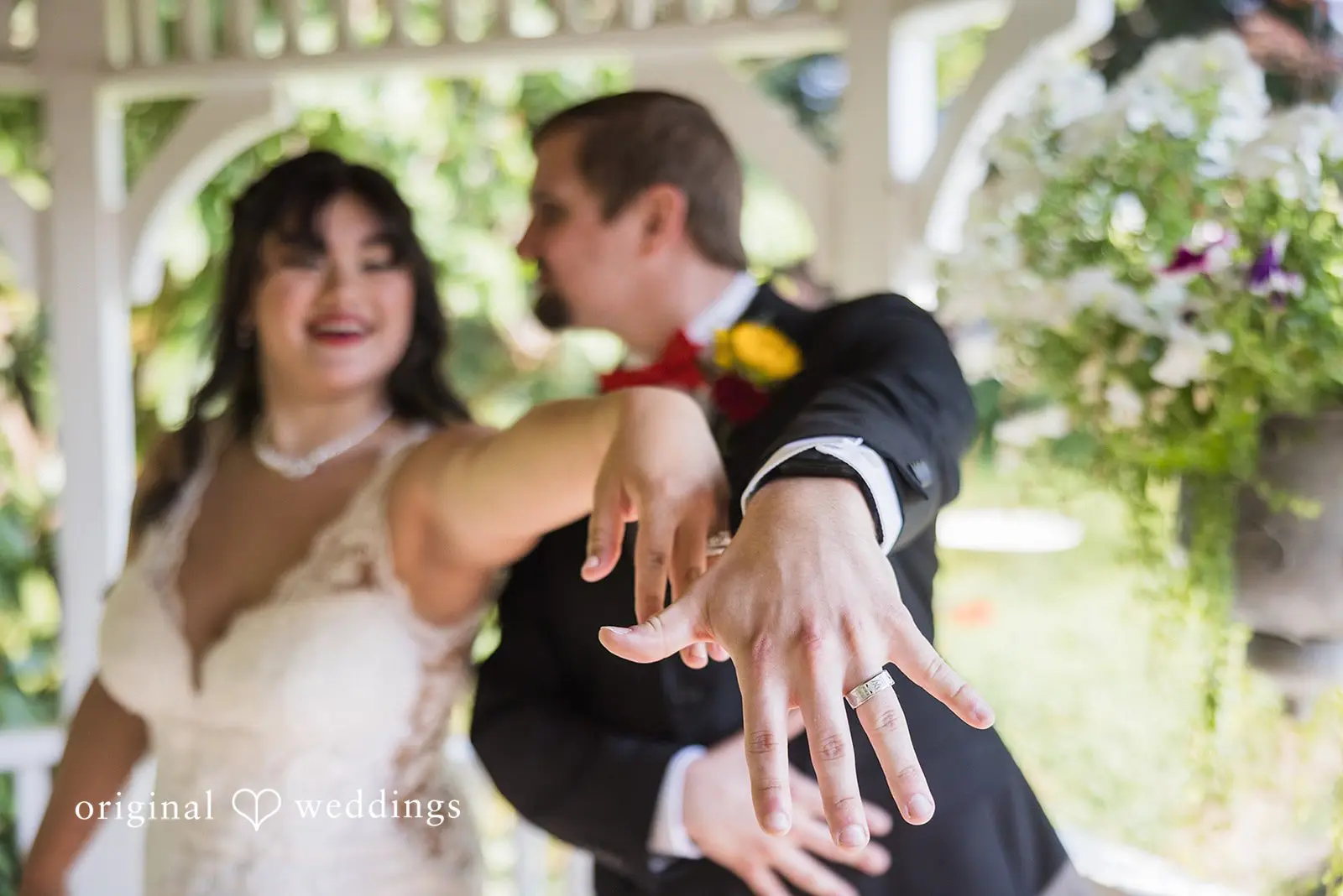 Melissa + Paul Knoll Crest Gardens Wedding // Melissa & Paul -