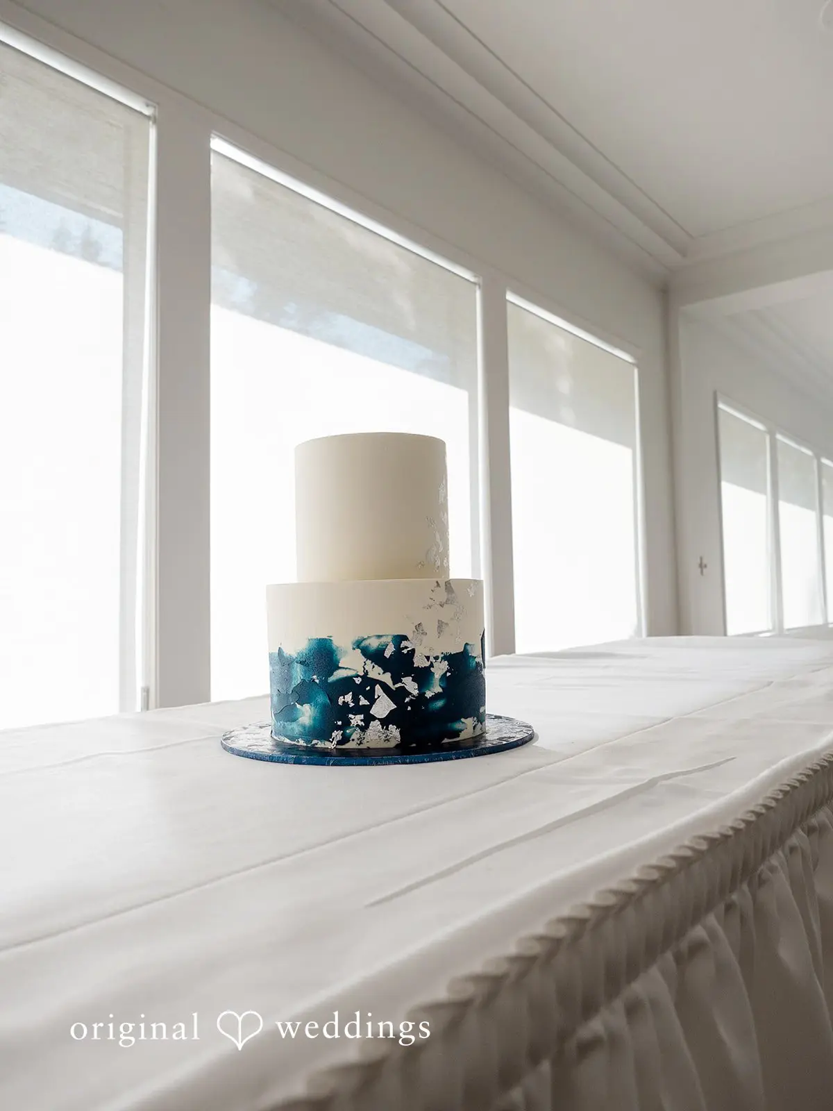 Julia + Robby Lakeside Gardens Wedding // Julia & Robby -