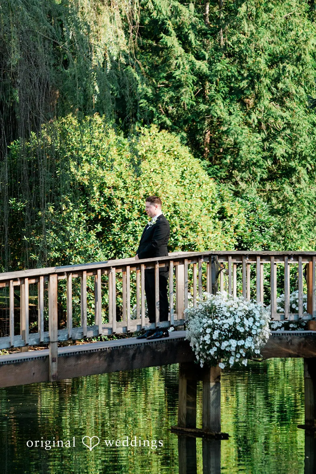 Julia + Robby Lakeside Gardens Wedding // Julia & Robby -