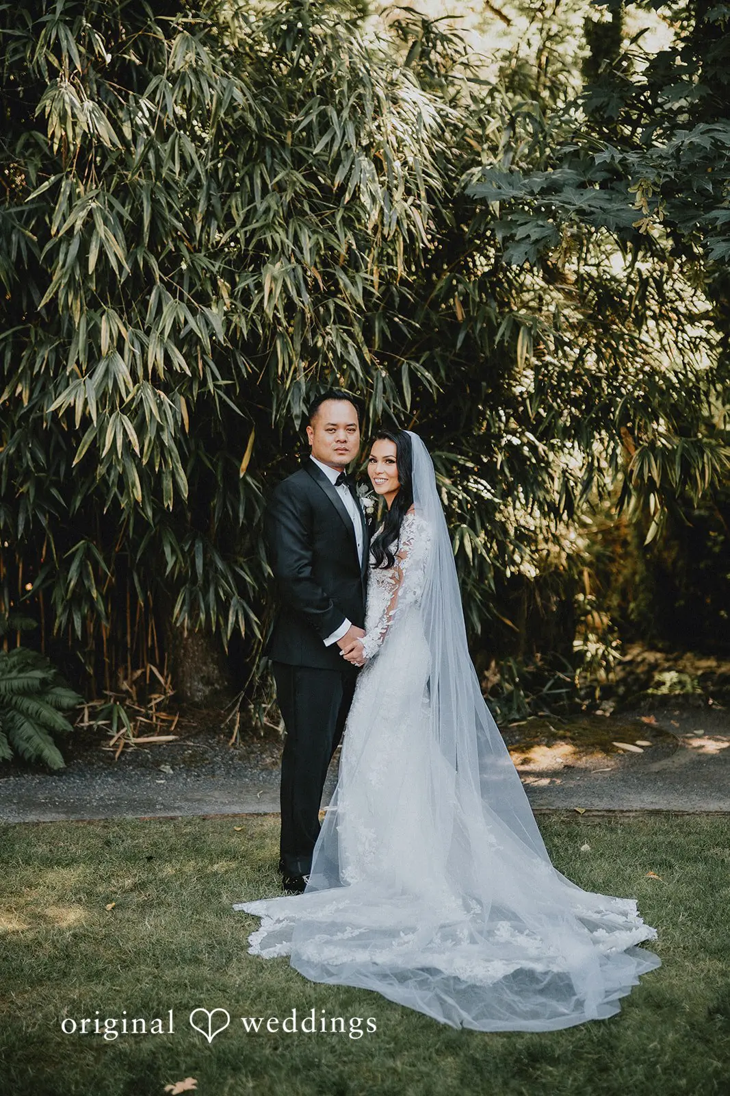 Phillip + Rachelle Lakeside Gardens Wedding // Rachelle & Phillip -