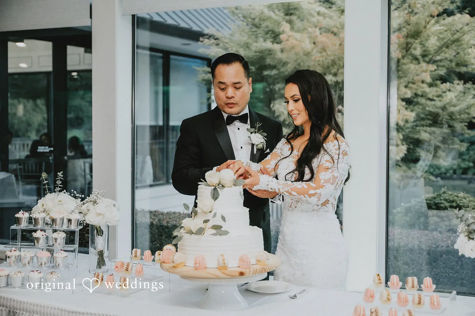 Phillip + Rachelle Lakeside Gardens Wedding // Rachelle & Phillip -