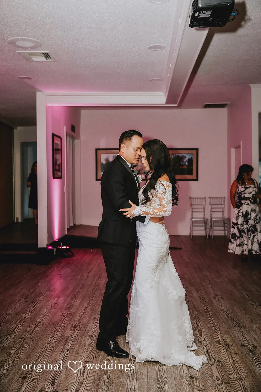 Phillip + Rachelle Lakeside Gardens Wedding // Rachelle & Phillip -
