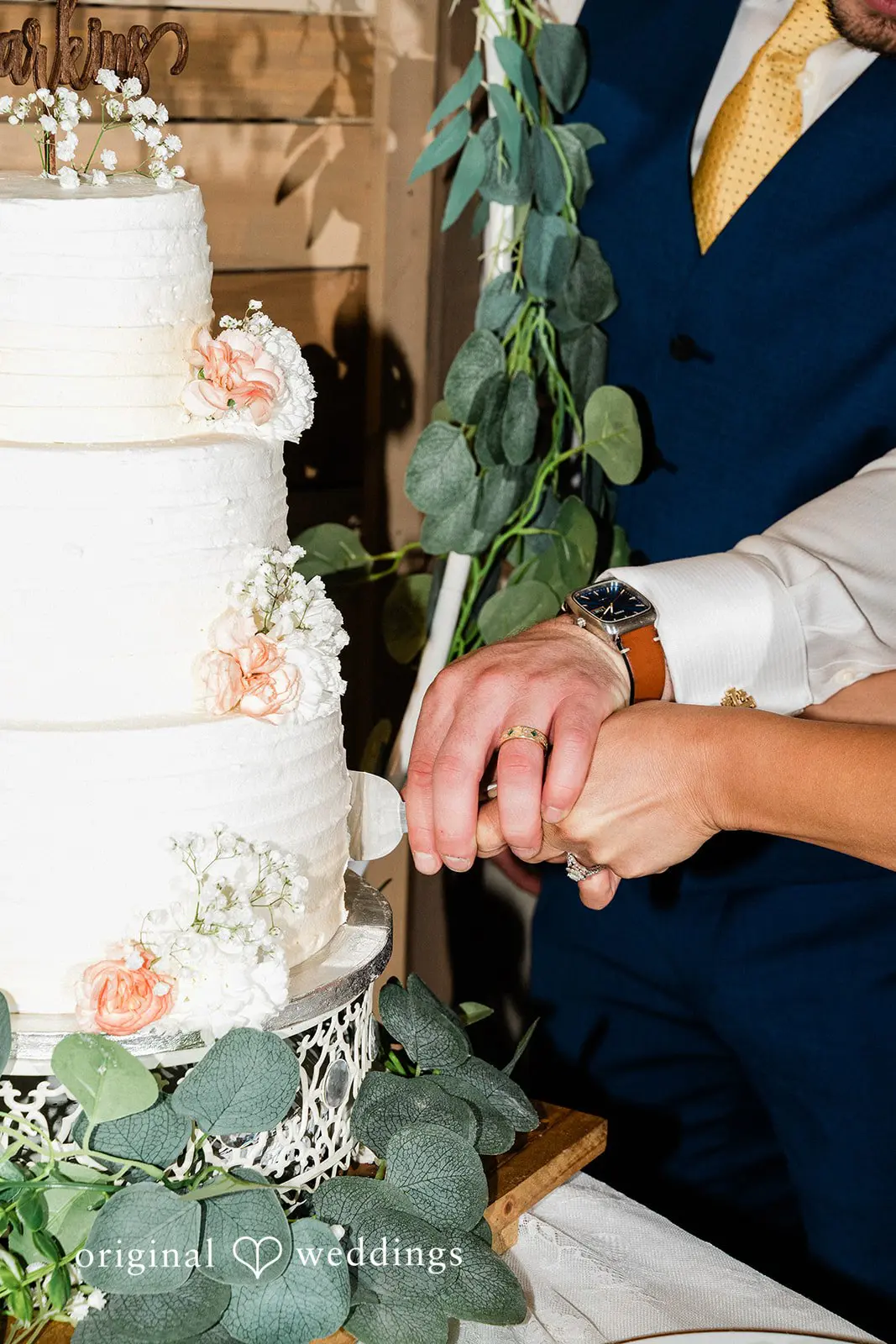 Monique + Patrick Madison Barn Wedding // Monique & Patrick -