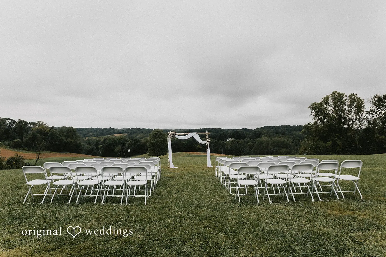 Robyn + Stephen Maryland Backyard Wedding // Robyn & Stephen -