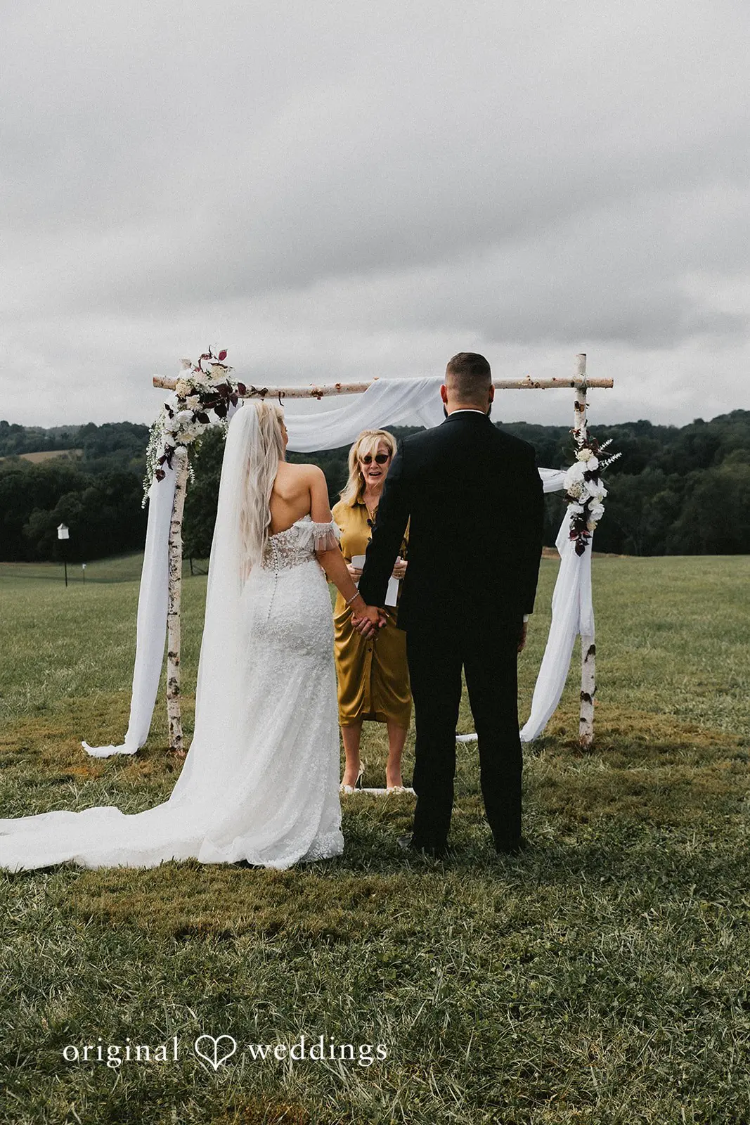 Robyn + Stephen Maryland Backyard Wedding // Robyn & Stephen -