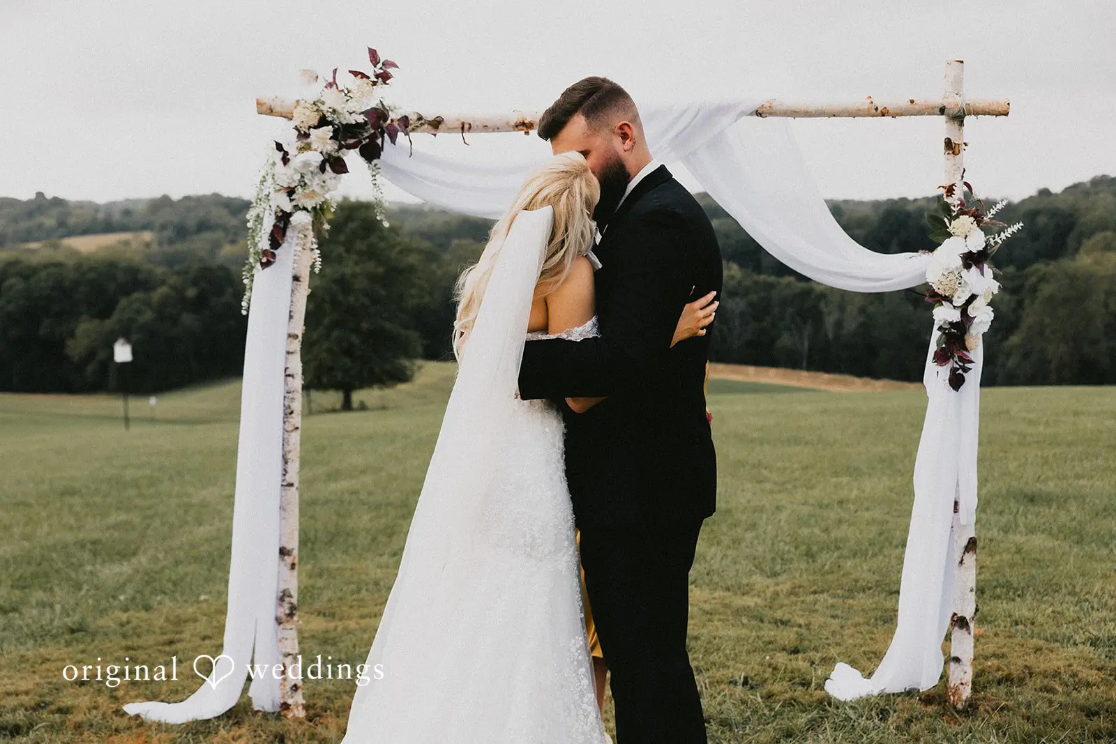 Robyn + Stephen Maryland Backyard Wedding // Robyn & Stephen -