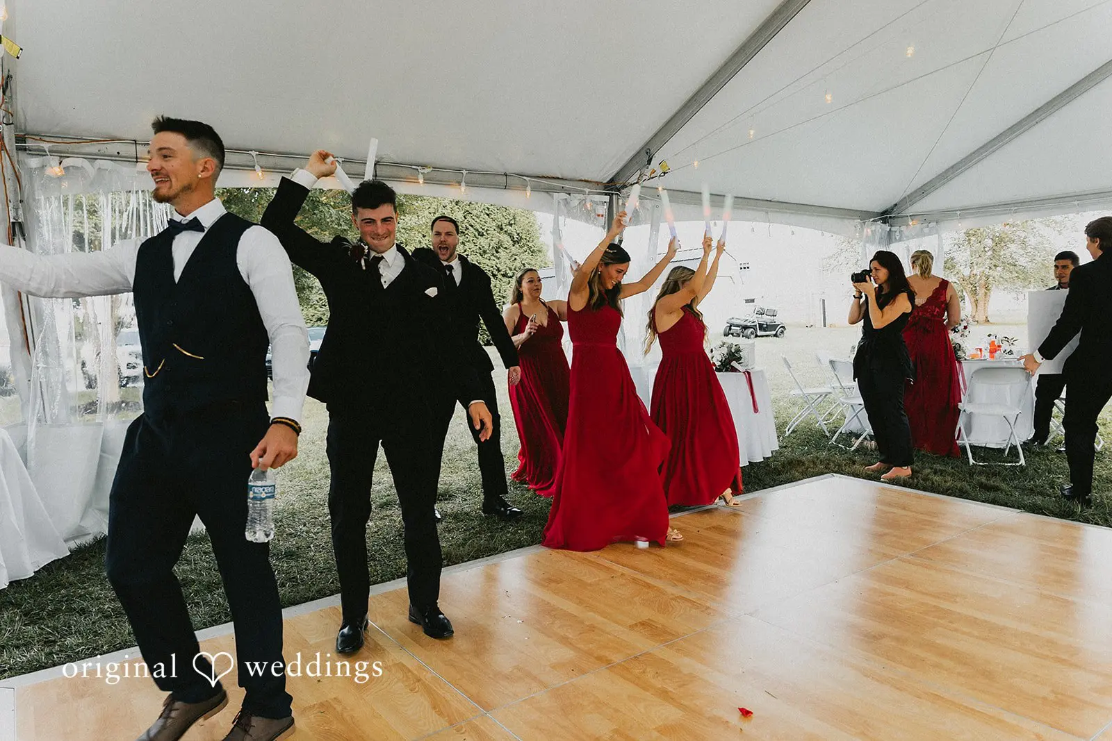 Robyn + Stephen Maryland Backyard Wedding // Robyn & Stephen -