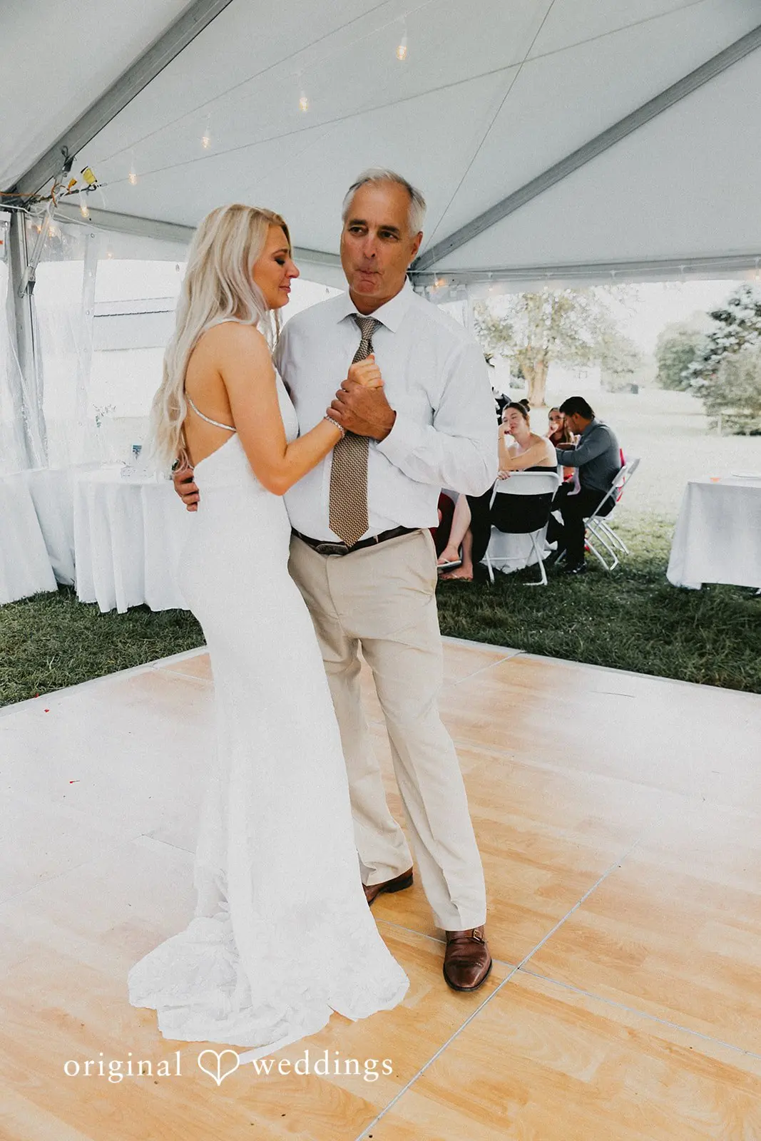 Robyn + Stephen Maryland Backyard Wedding // Robyn & Stephen -