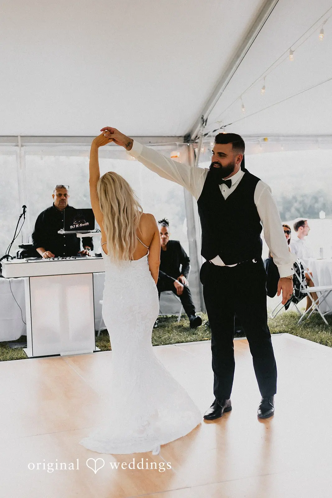 Robyn + Stephen Maryland Backyard Wedding // Robyn & Stephen -