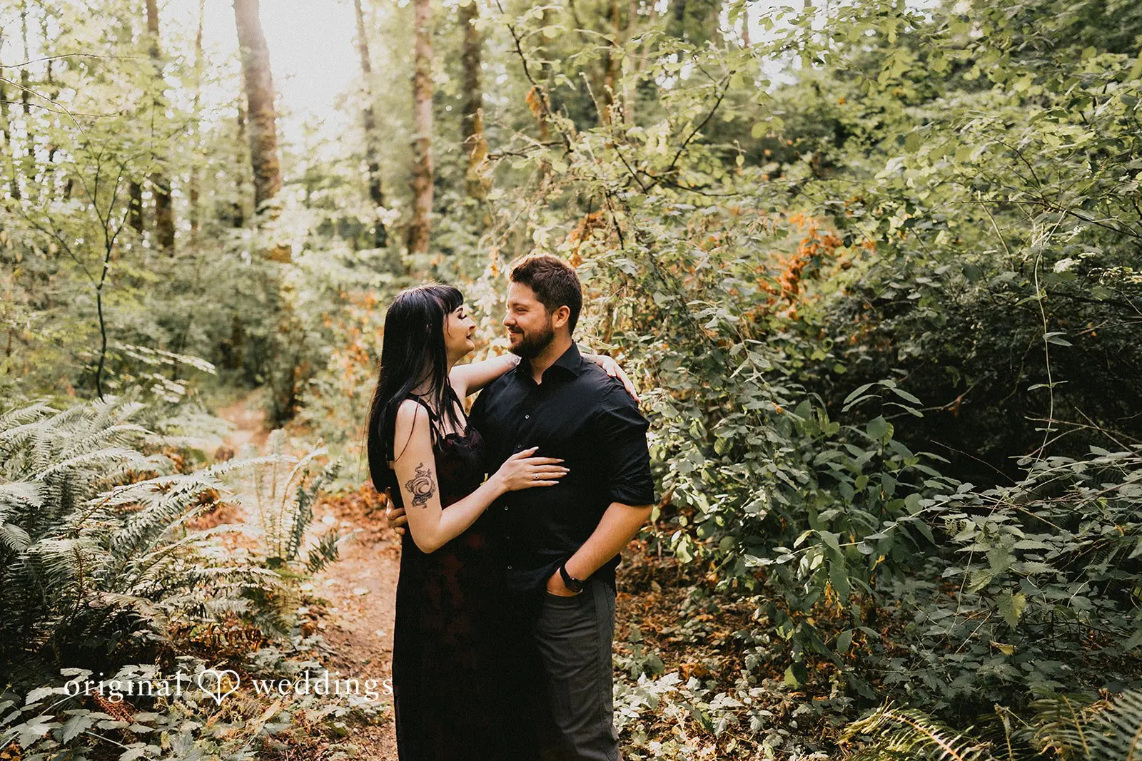 Julia + Josh May Creek Park Engagement // Julia & Josh -