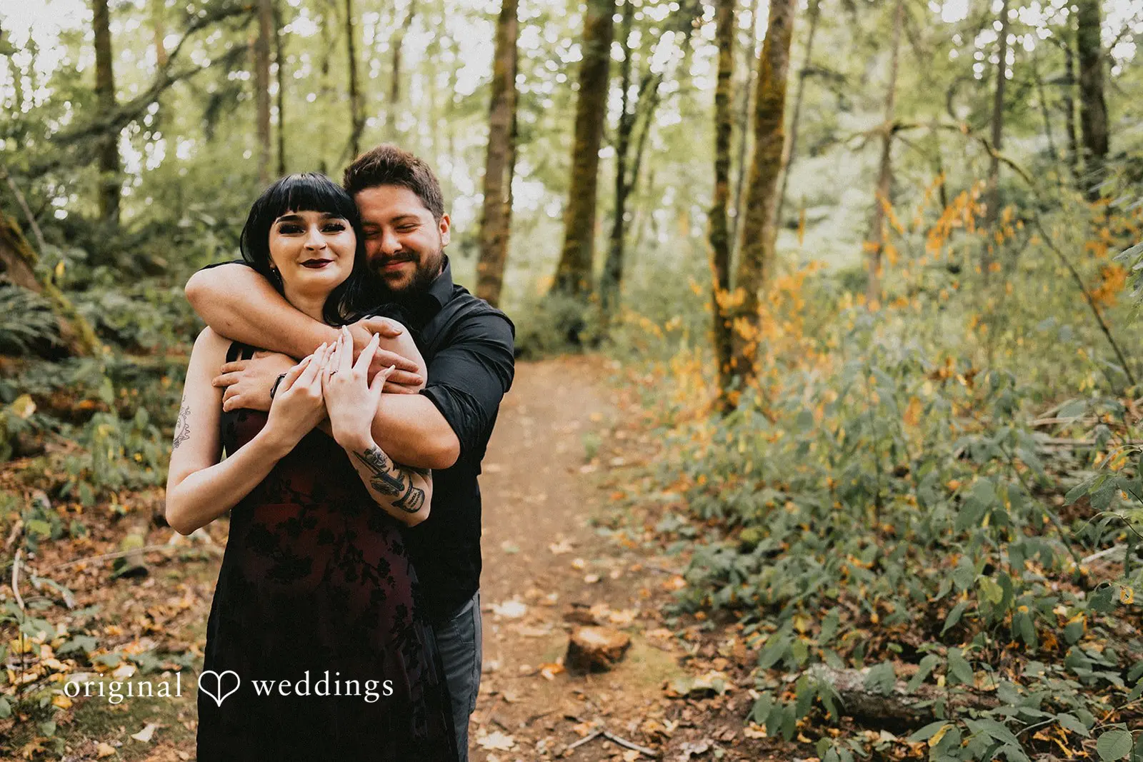 Julia + Josh May Creek Park Engagement // Julia & Josh -
