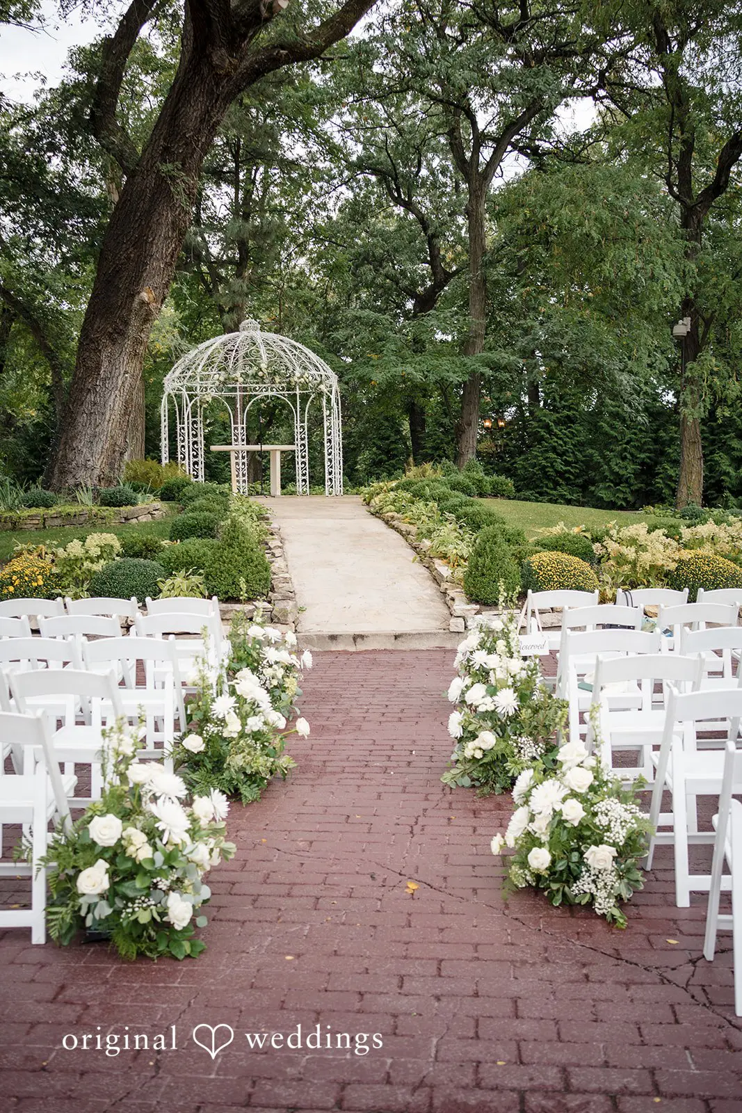 Taylor + Robert Meyer's Castle Wedding // Taylor & Robert -