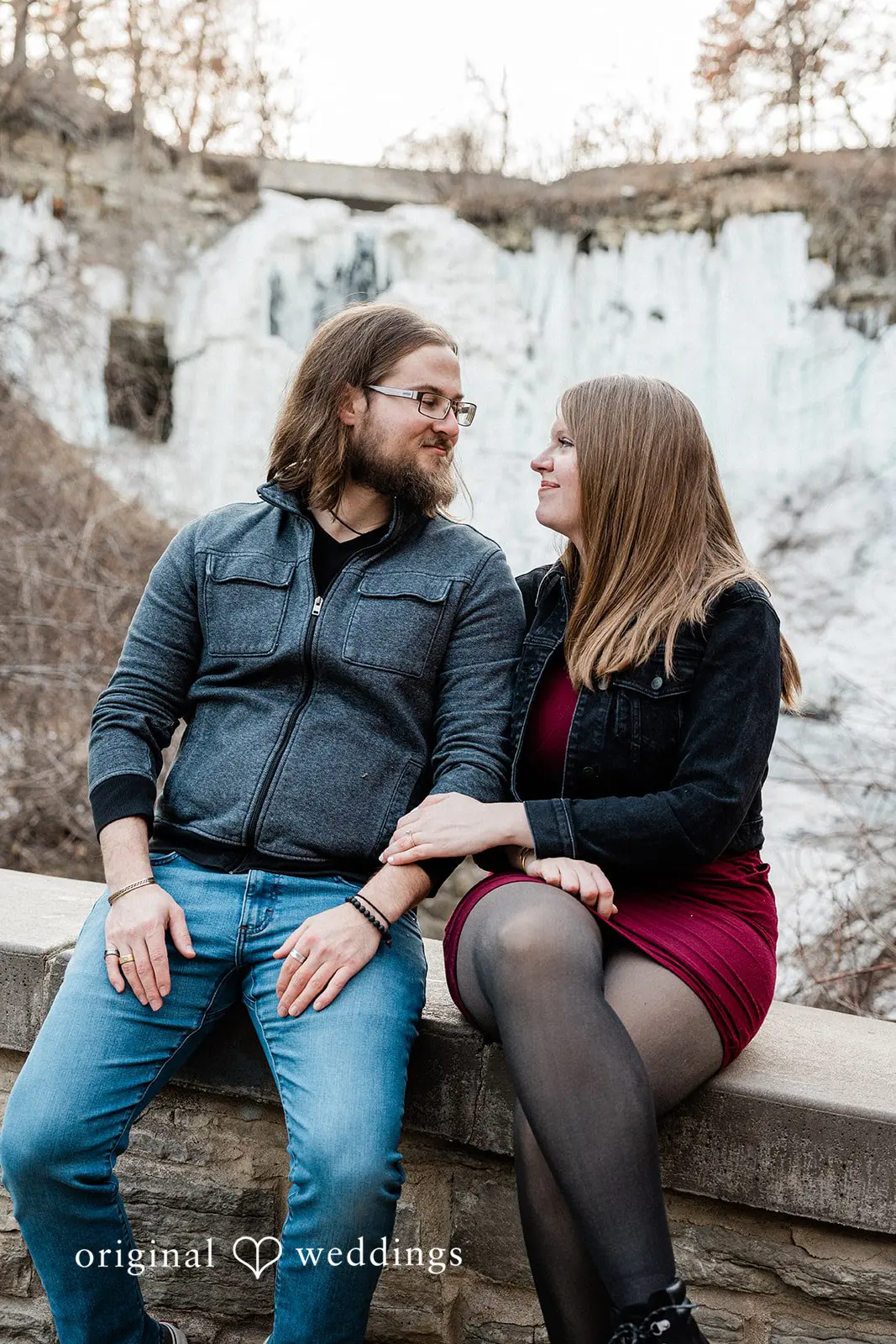 Courtney + Ross Minnehaha Falls Engagement // Courtney & Ross -