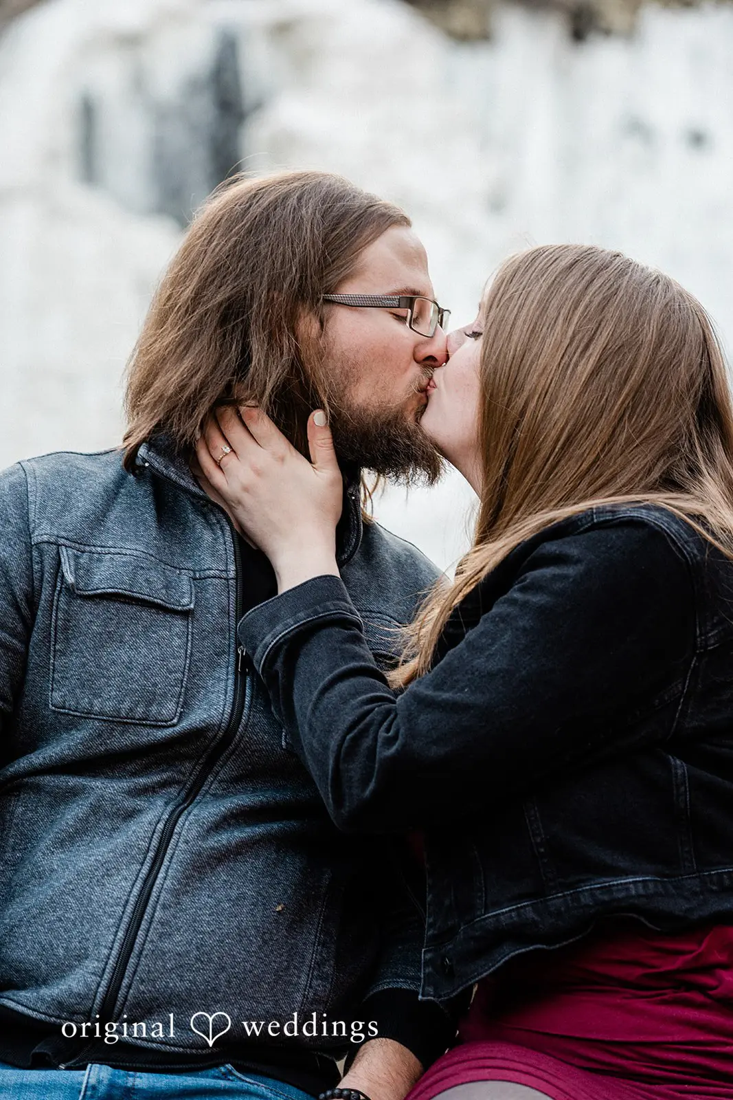 Courtney + Ross Minnehaha Falls Engagement // Courtney & Ross -