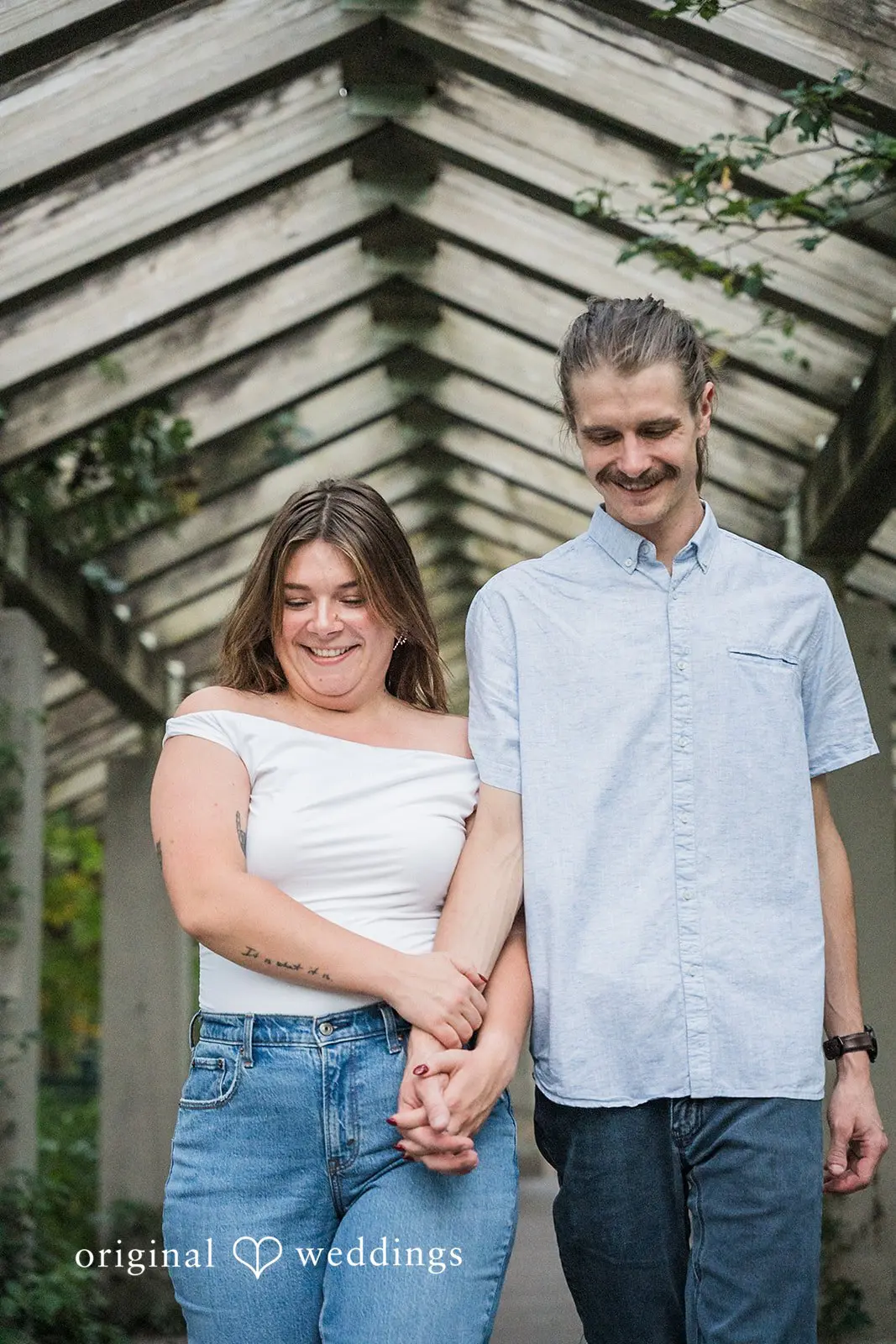 Matti + Logan Minnehaha Falls Engagement // Matti & Logan -