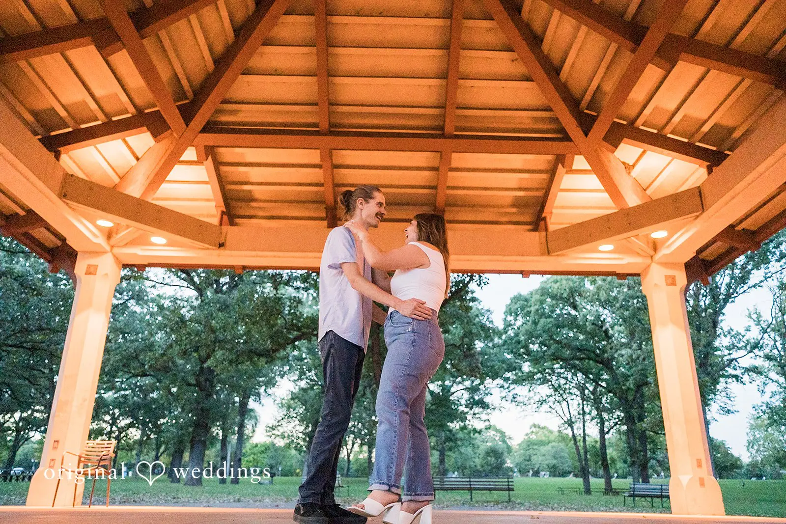 Matti + Logan Minnehaha Falls Engagement // Matti & Logan -