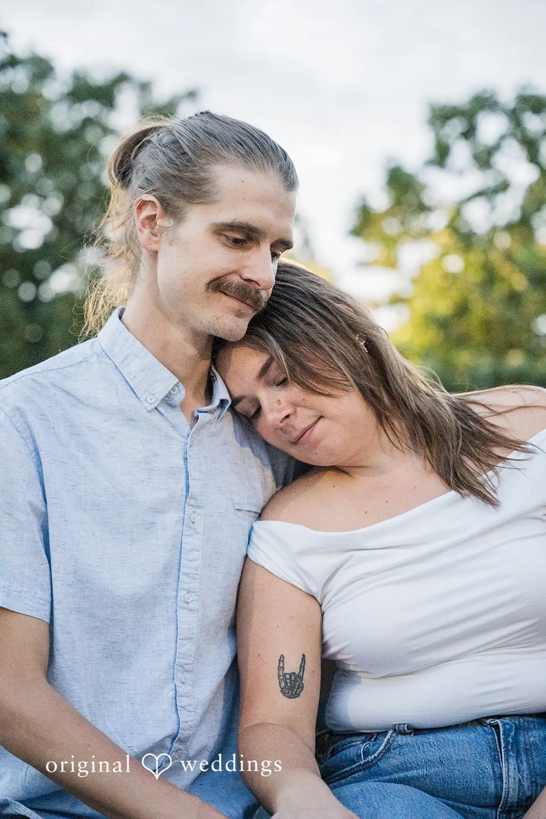 Matti + Logan Minnehaha Falls Engagement // Matti & Logan -