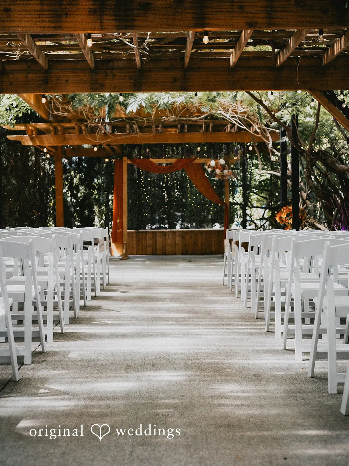 Rachael + Nicholas Mount Hood Center Wedding // Rachael & Nicholas -