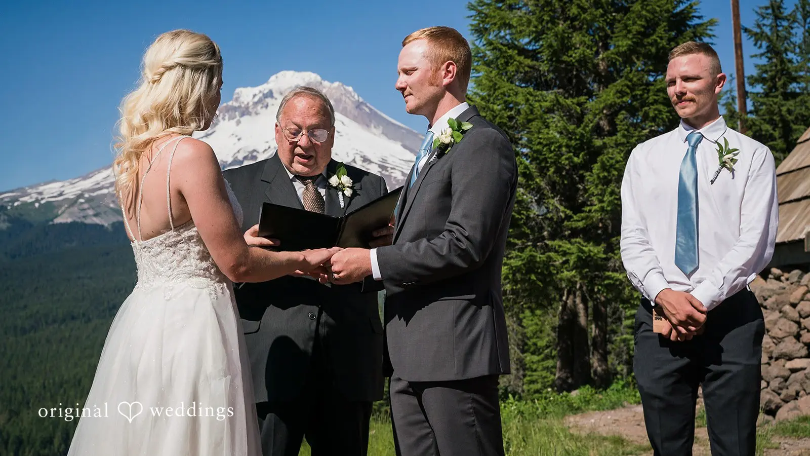 Kaylee & Rowdy Mt. Hood Skibowl Wedding // Kaylee & Rowdy -