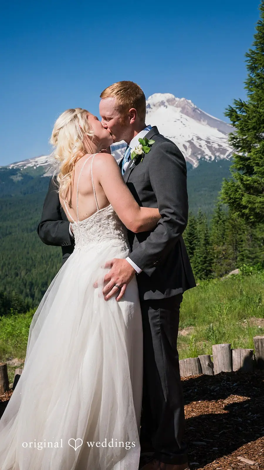 Kaylee & Rowdy Mt. Hood Skibowl Wedding // Kaylee & Rowdy -