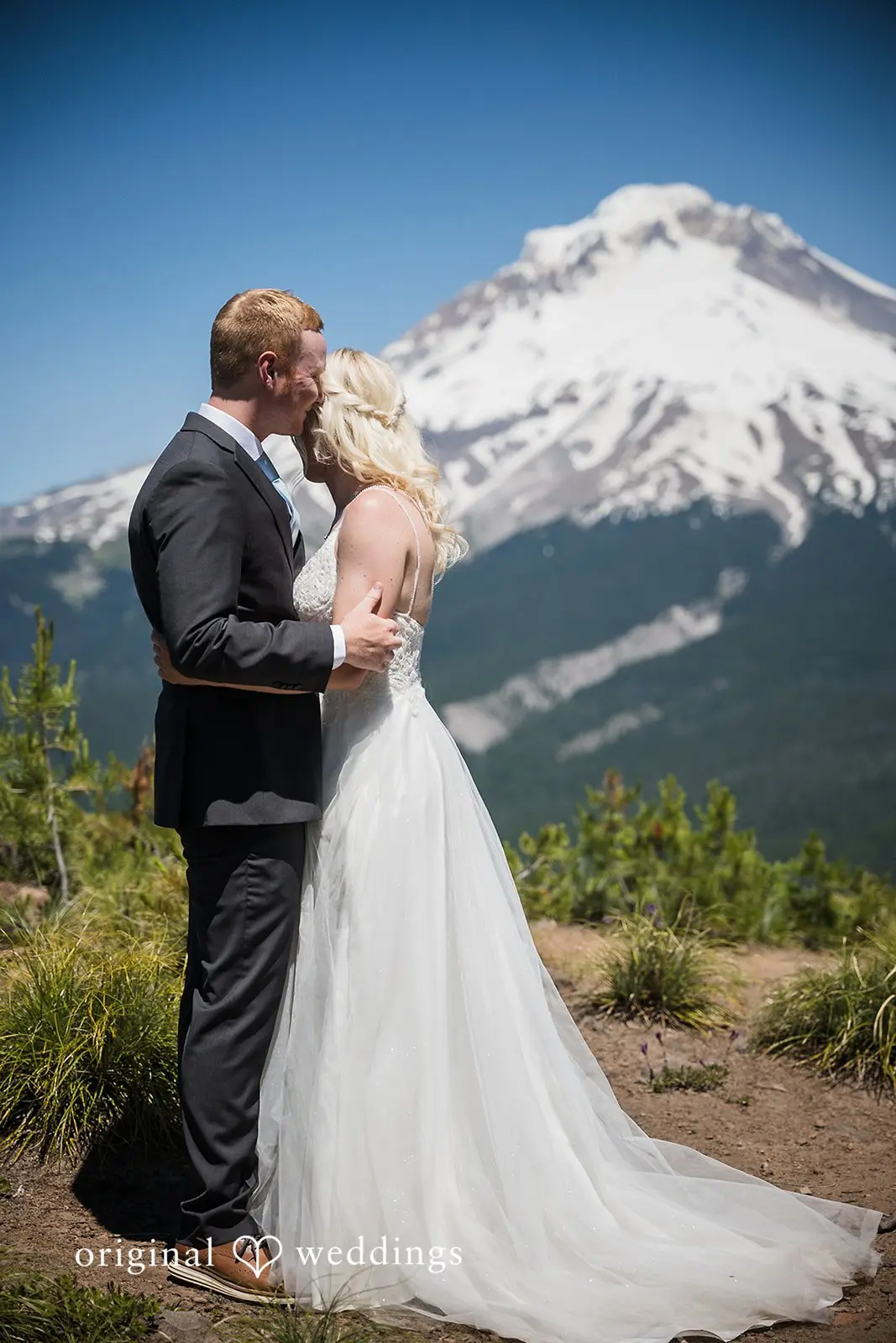 Kaylee & Rowdy Mt. Hood Skibowl Wedding // Kaylee & Rowdy -