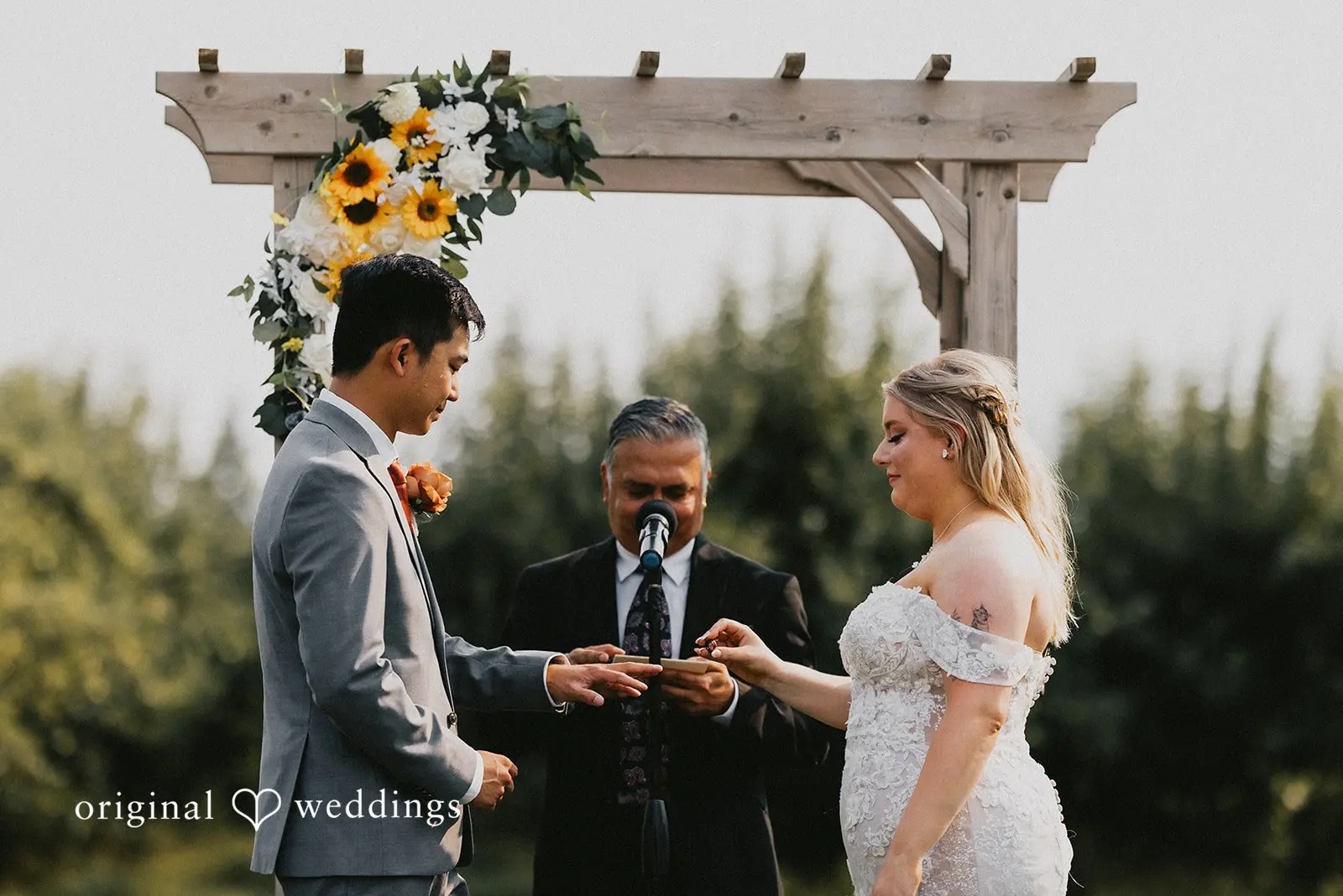 Branden + Sabrina Mt. View Orchards Wedding // Sabrina & Branden -