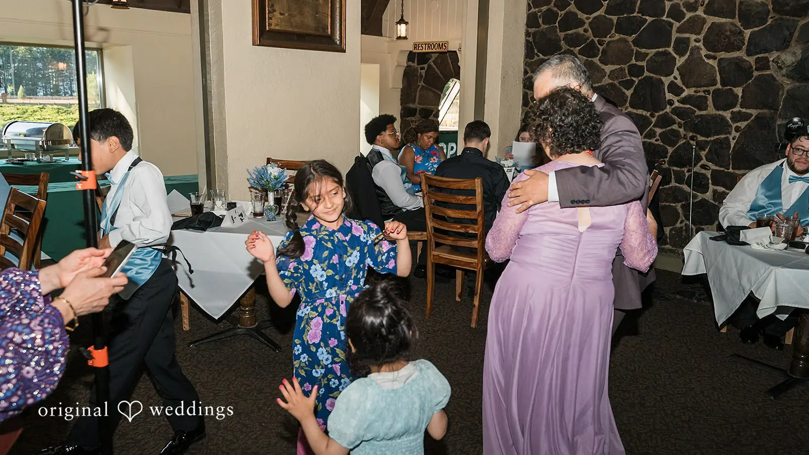 Krystal + Jose Multnomah Falls Wedding // Krystal & Jose -