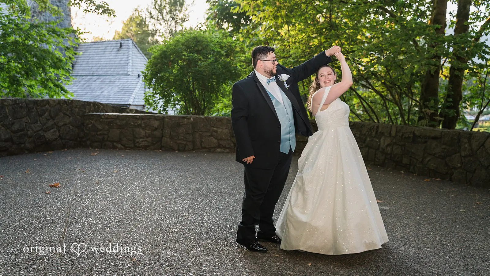 Krystal + Jose Multnomah Falls Wedding // Krystal & Jose -