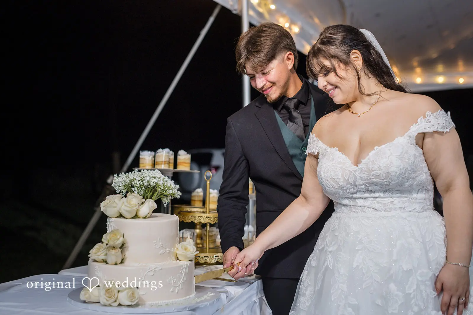 Jenifer + Josue New York Backyard Wedding // Jenifer & Josue -