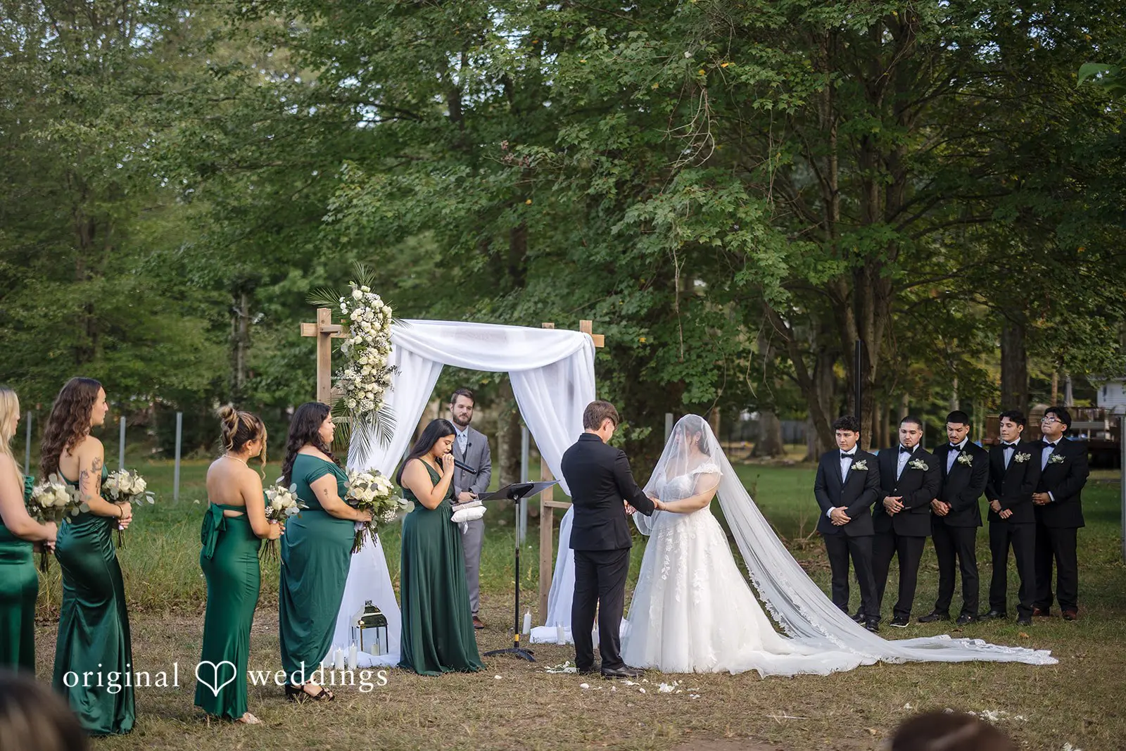 Jenifer + Josue New York Backyard Wedding // Jenifer & Josue -