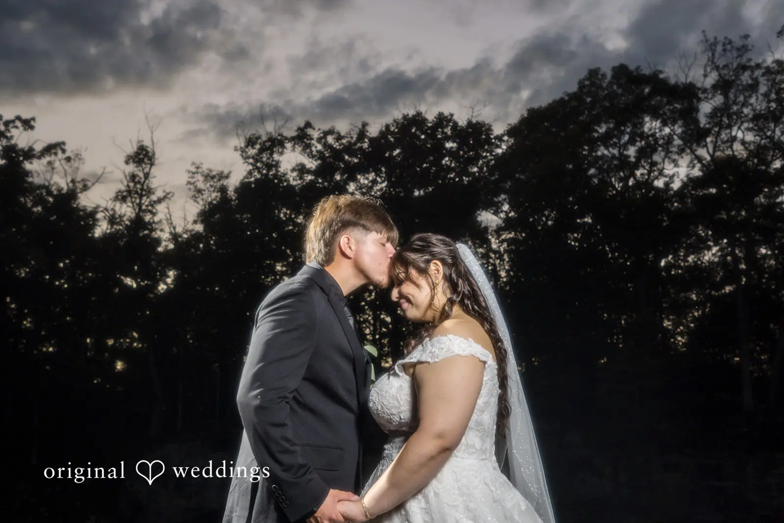 Jenifer + Josue New York Backyard Wedding // Jenifer & Josue -