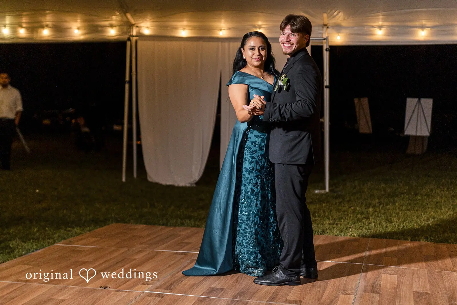 Jenifer + Josue New York Backyard Wedding // Jenifer & Josue -