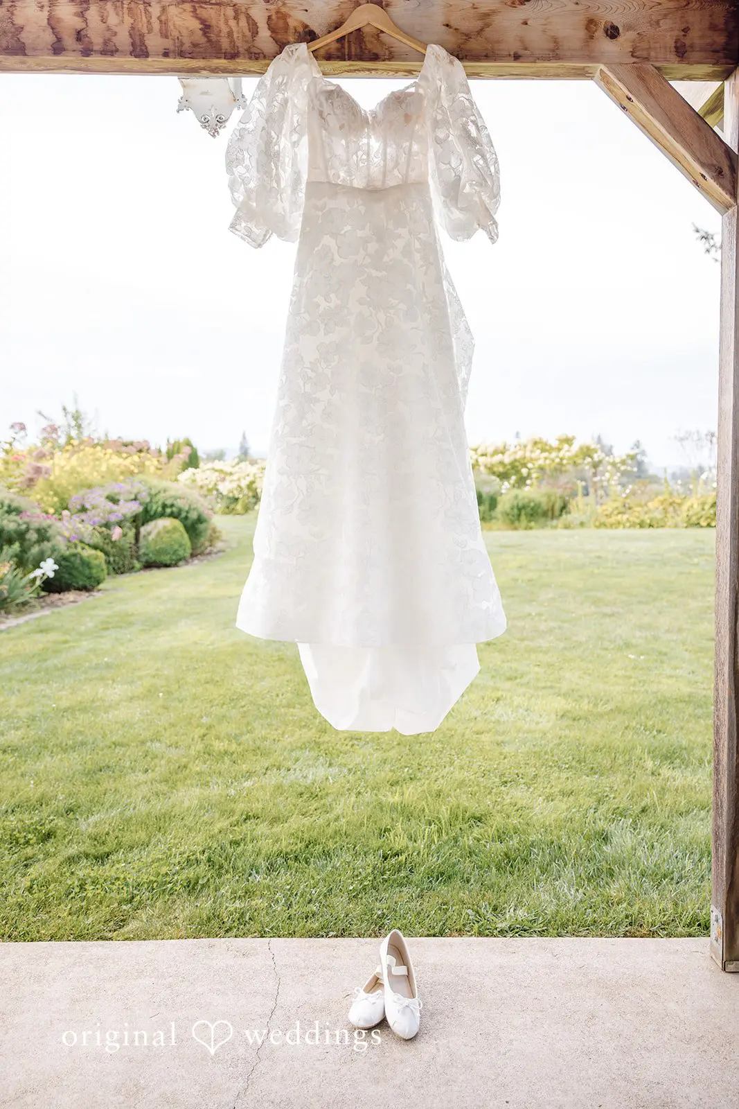 Matthew + Madelyn Oakwood Gardens and Alpaca Farm Wedding // Madelyn & Matthew -