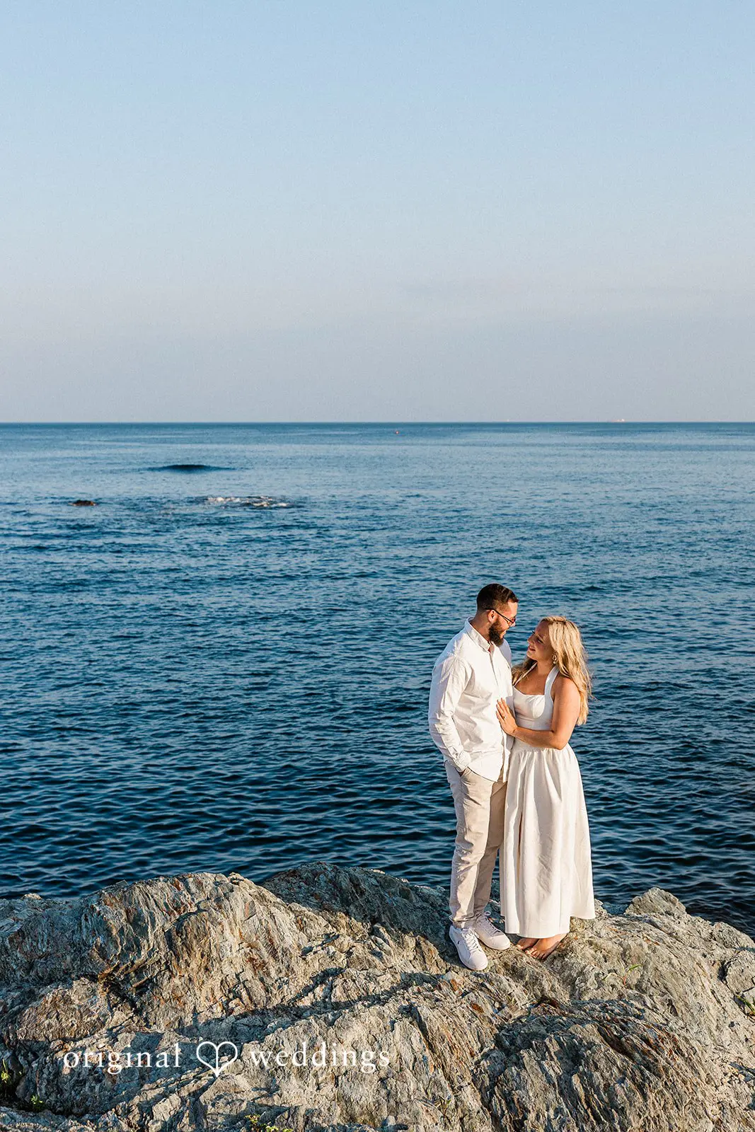 Ocean Drive in Newport Engagement // Taylor & Andrew -