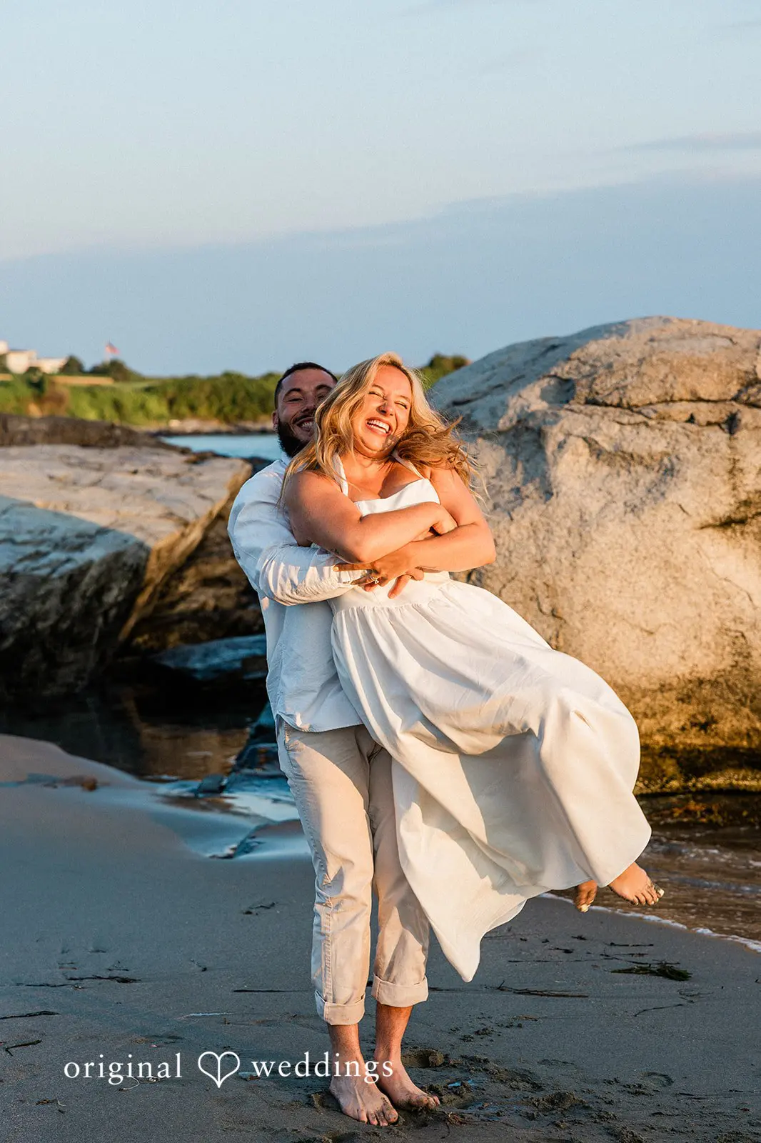 Ocean Drive in Newport Engagement // Taylor & Andrew -