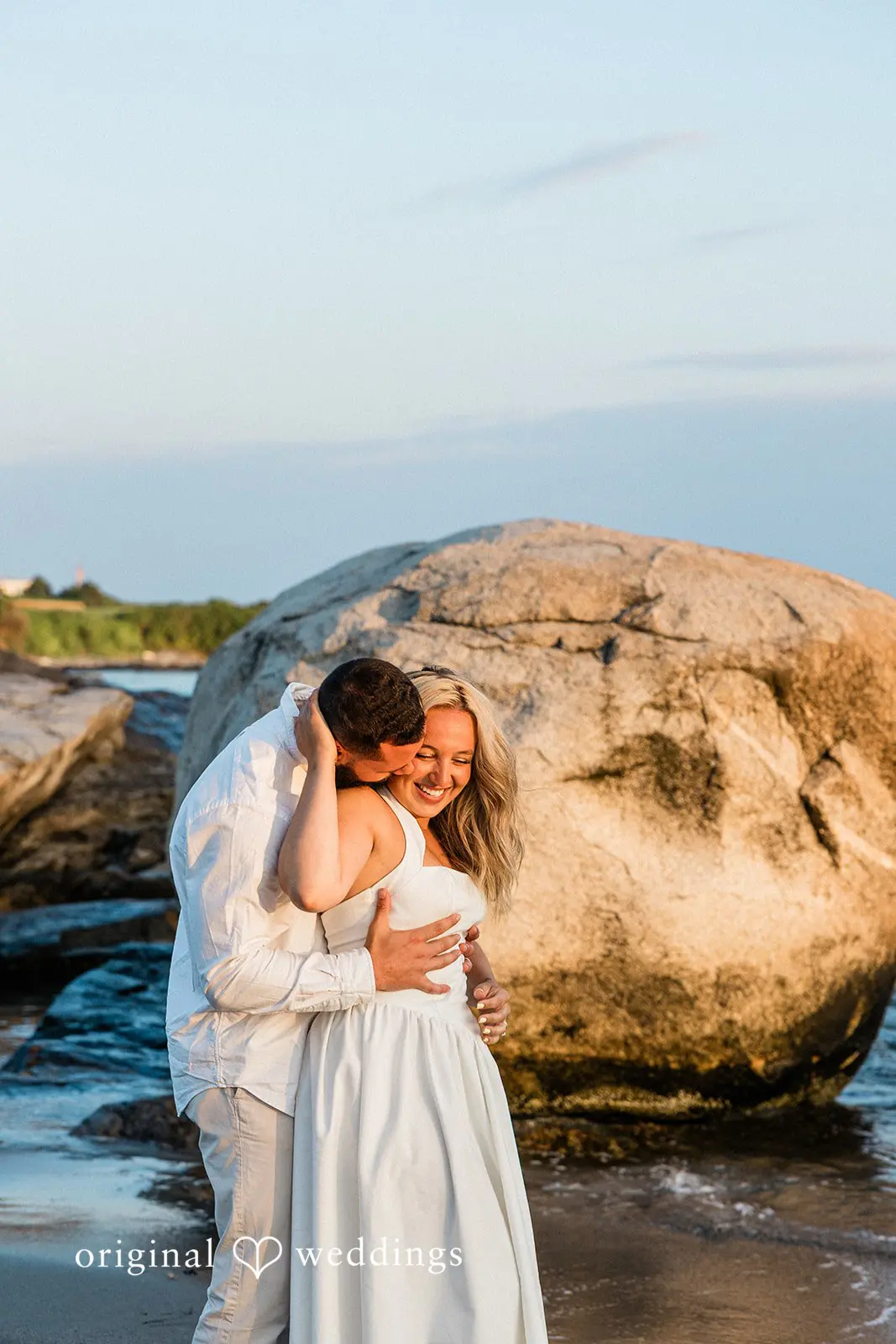 Ocean Drive in Newport Engagement // Taylor & Andrew -