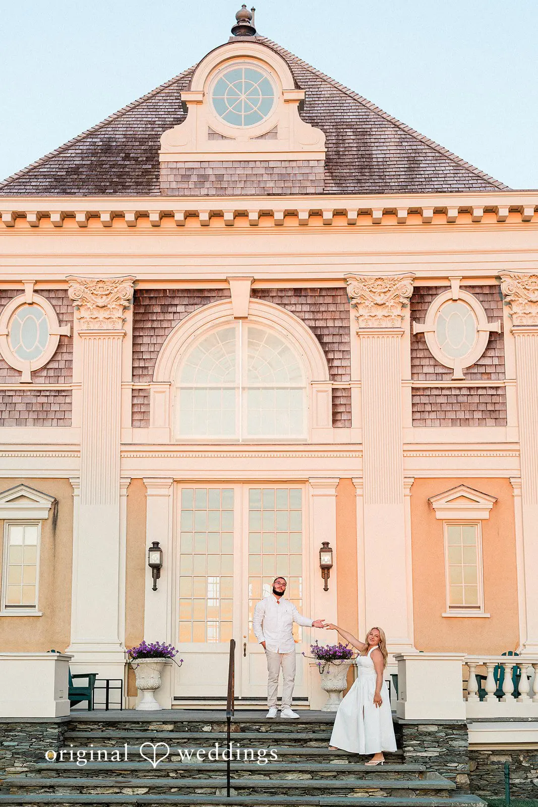 Ocean Drive in Newport Engagement // Taylor & Andrew -