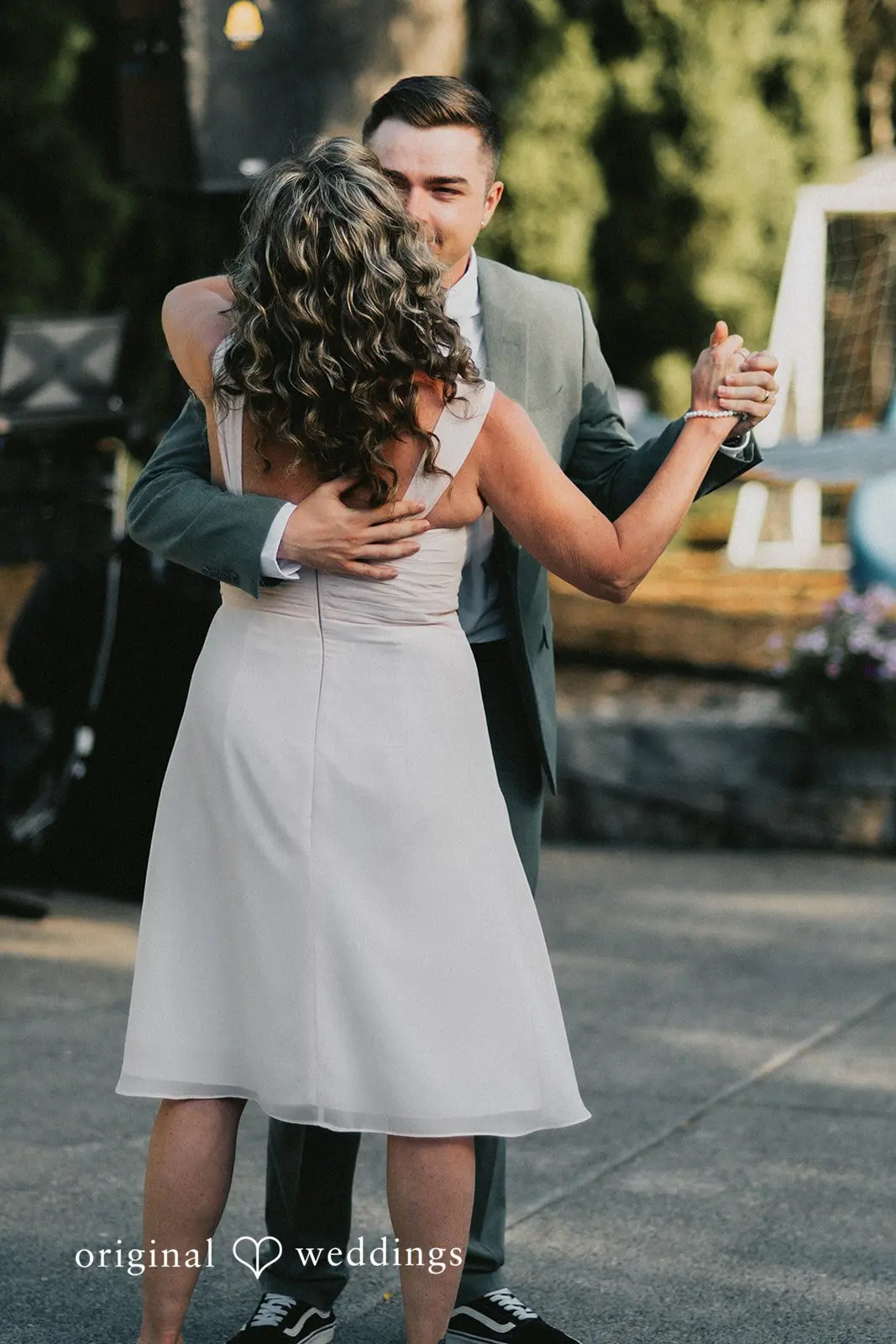 Oregon Backyard Wedding // Declan & Holly -