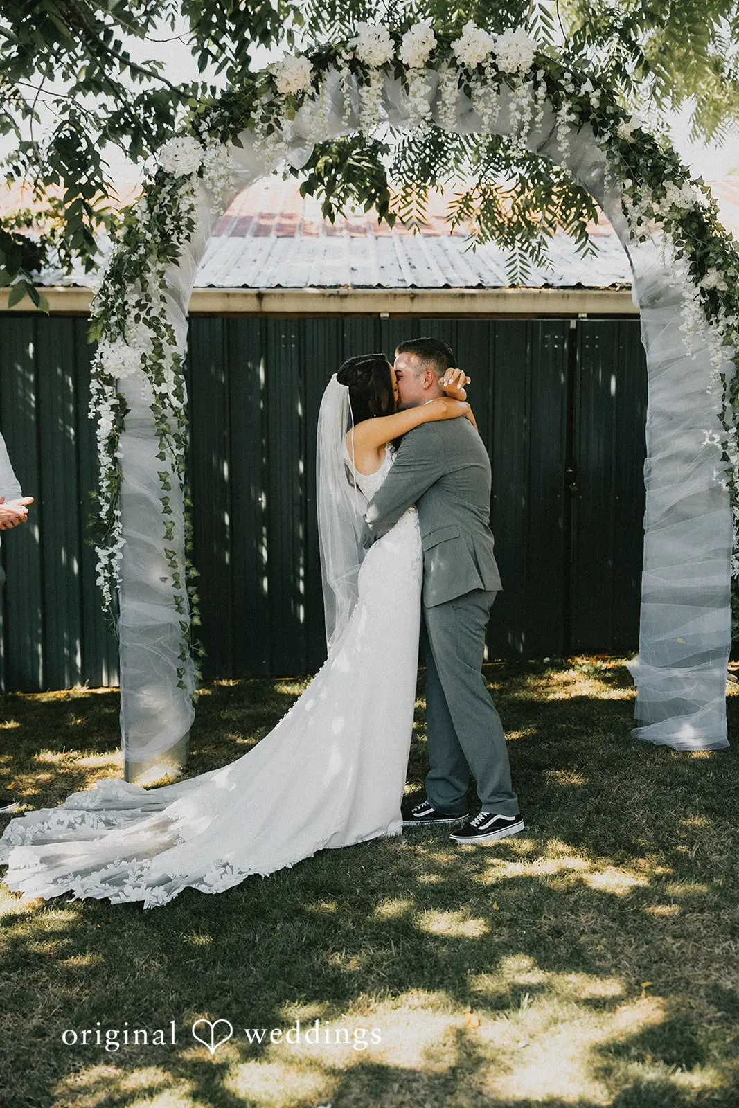 Oregon Backyard Wedding // Declan & Holly -