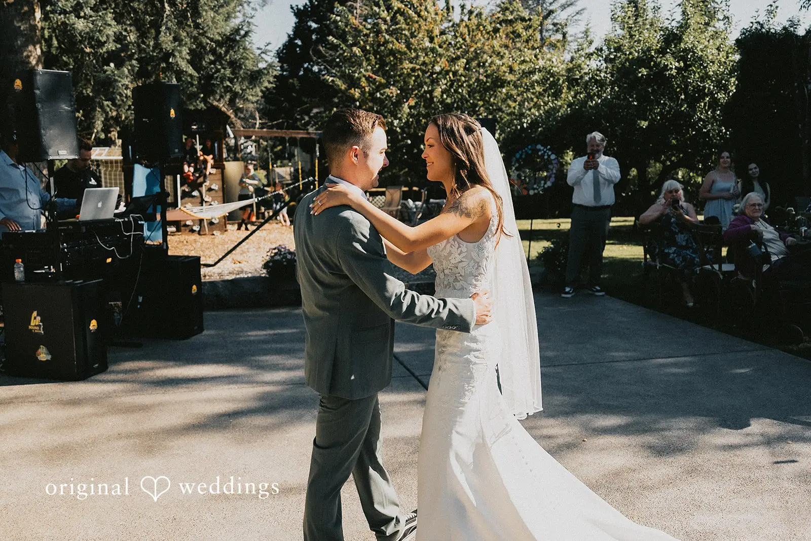 Oregon Backyard Wedding // Declan & Holly -