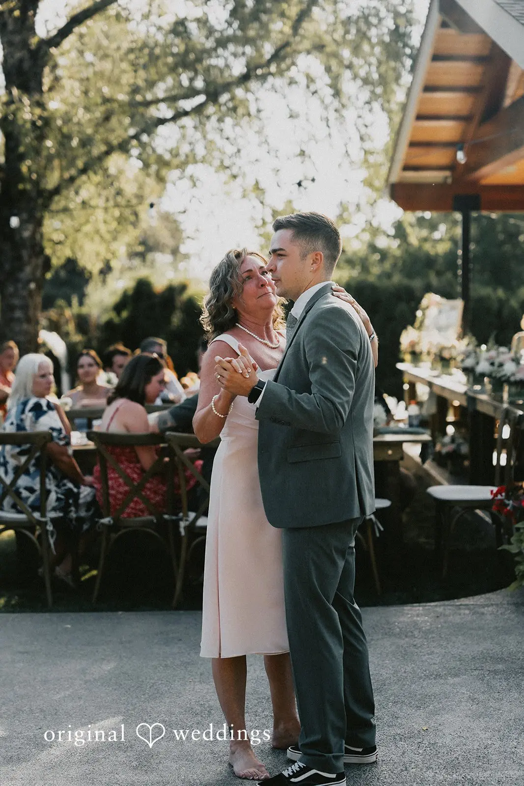 Oregon Backyard Wedding // Declan & Holly -