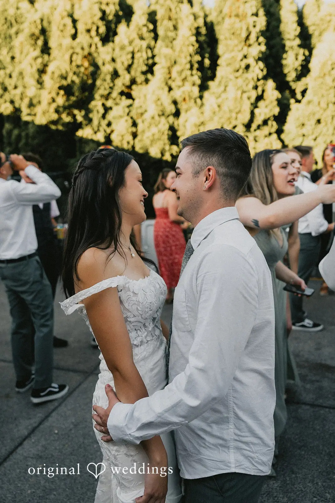 Oregon Backyard Wedding // Declan & Holly -