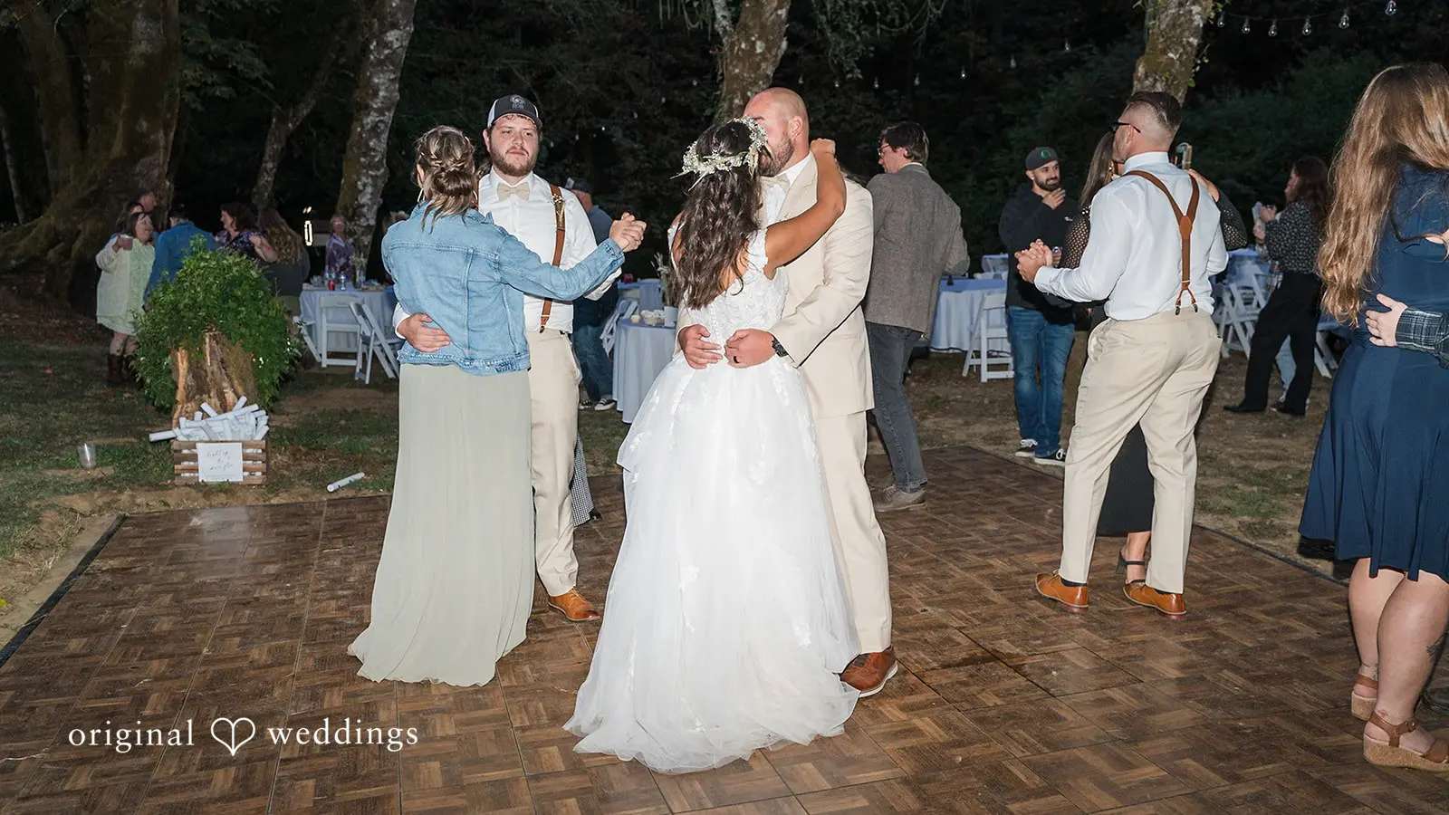 Oregon Backyard Wedding // Josie & Braden -