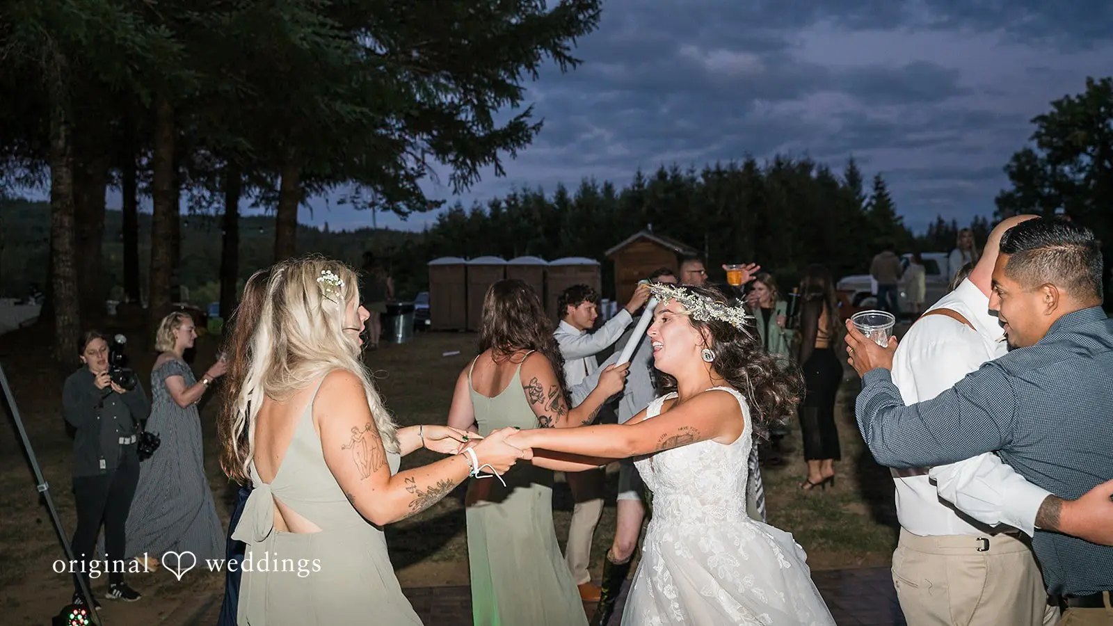 Oregon Backyard Wedding // Josie & Braden -
