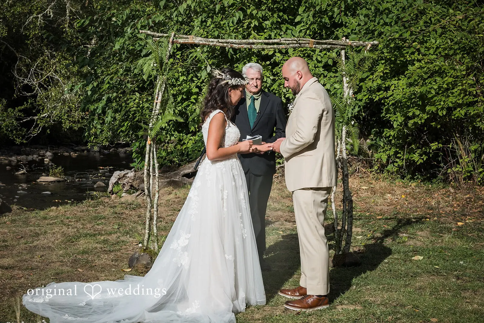 Oregon Backyard Wedding // Josie & Braden -