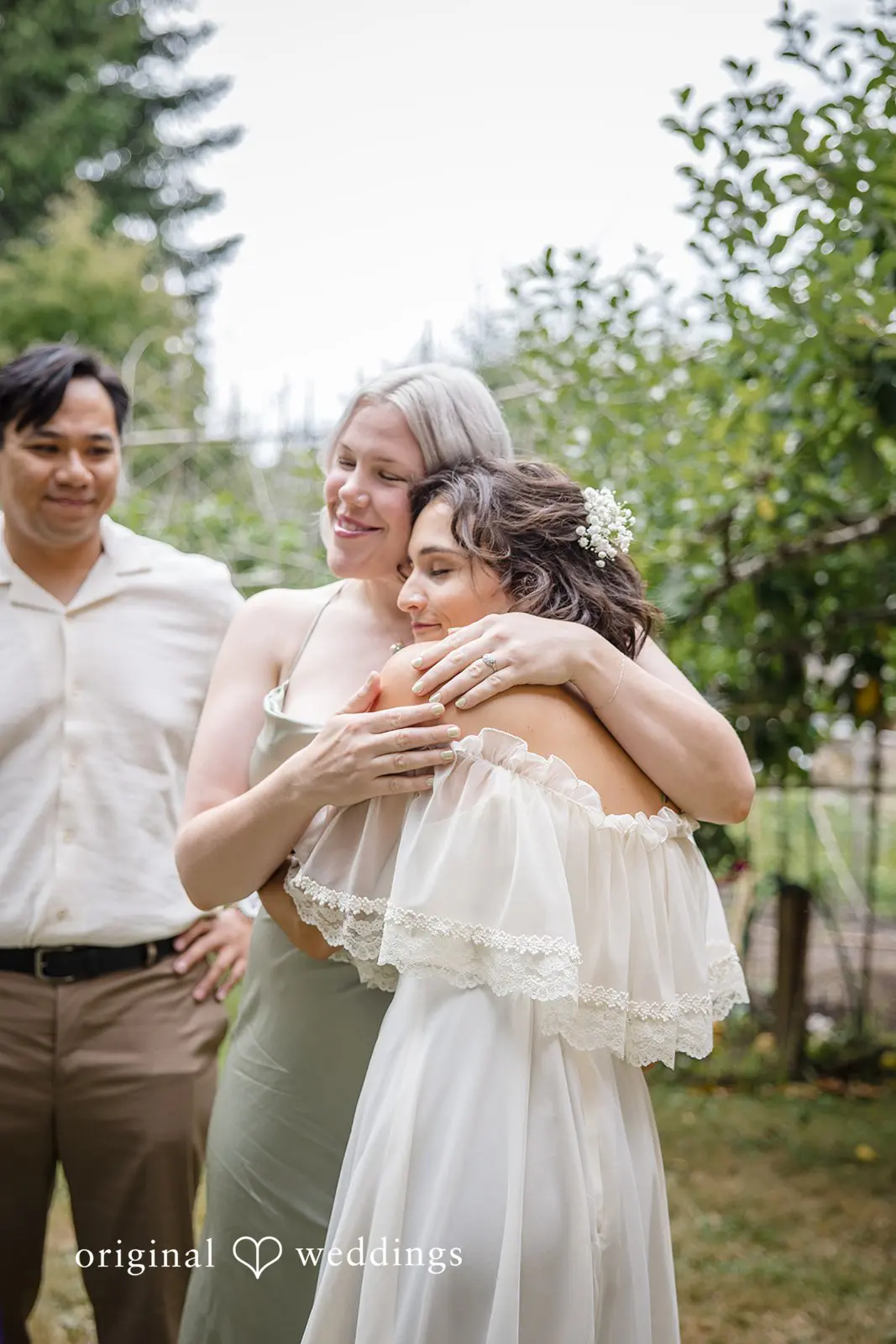 Oregon Backyard Wedding // Nicolette & Michael -